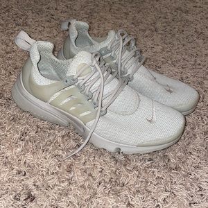 Nike Prestos